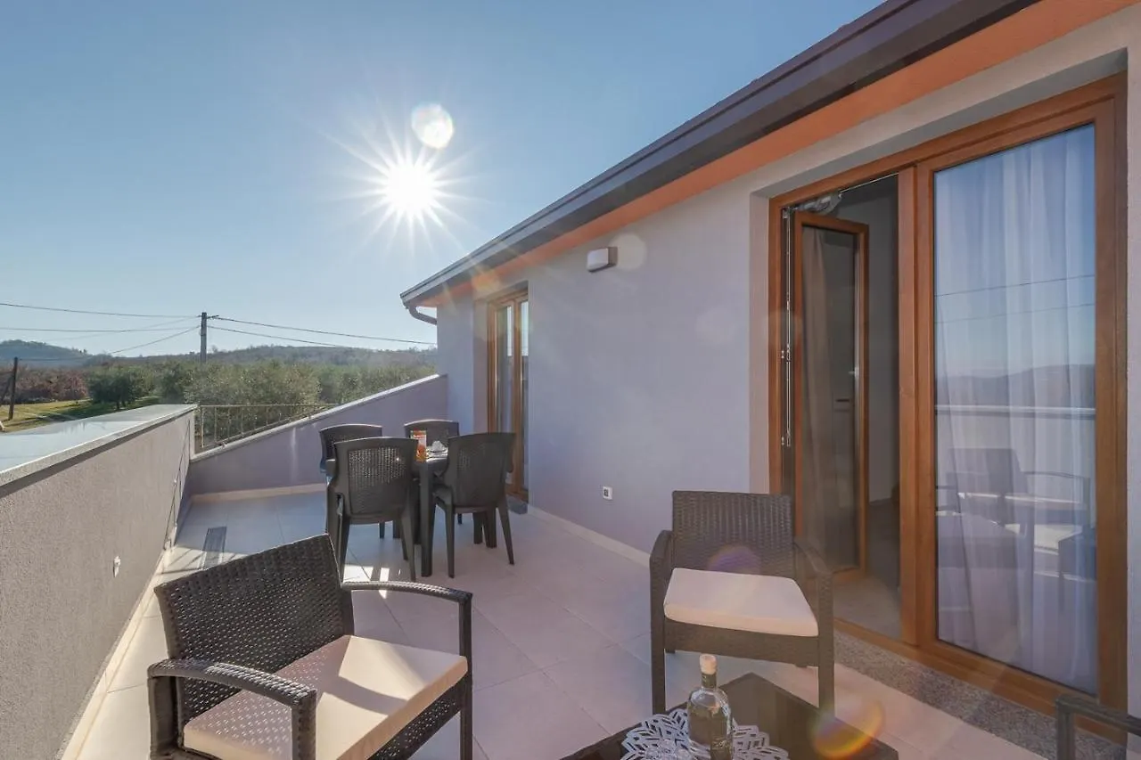 Guest house Lavanda Oklen Vizinada Croatia
