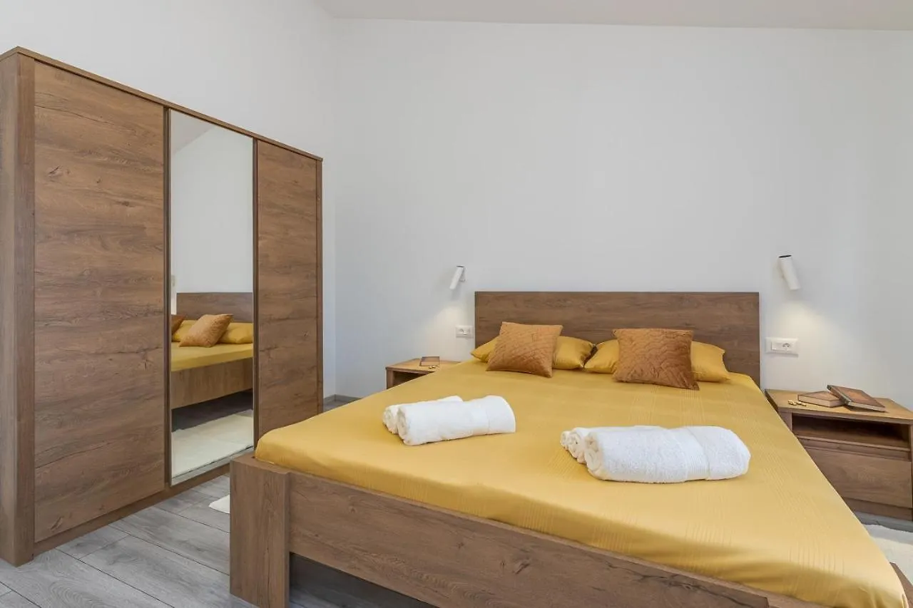 Lavanda Oklen Vižinada 0*,