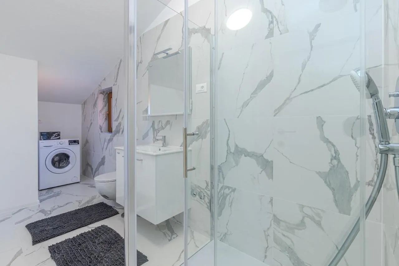 Guest house Lavanda Oklen Vizinada Croatia